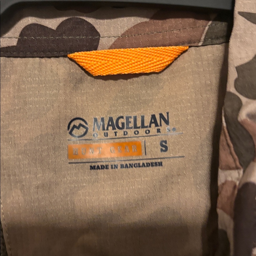 Magellan Outdoors Camouflage‎ Duck Camo Button Up Men’s Size: Small NWOT - Picture 4 of 4